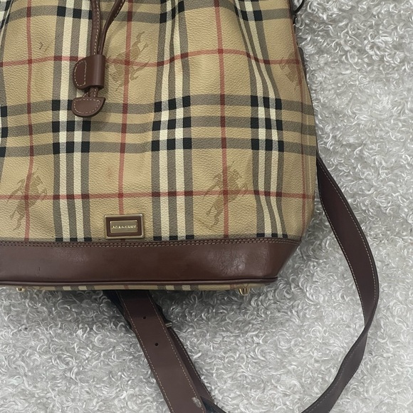 Burberry Beige/Brown Haymarket Check Canvas and Leather Drawstring Bucket Bag - Picture 2 of 15